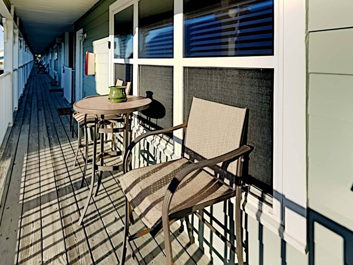 Nice Home In Gulf Shores With Outdoor Swimming Pool And 2 Bedrooms 外观 照片